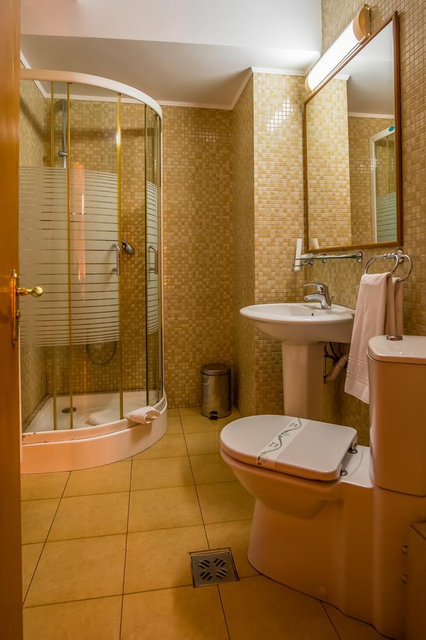 Hotel Maria Rădăuţi Εξωτερικό φωτογραφία