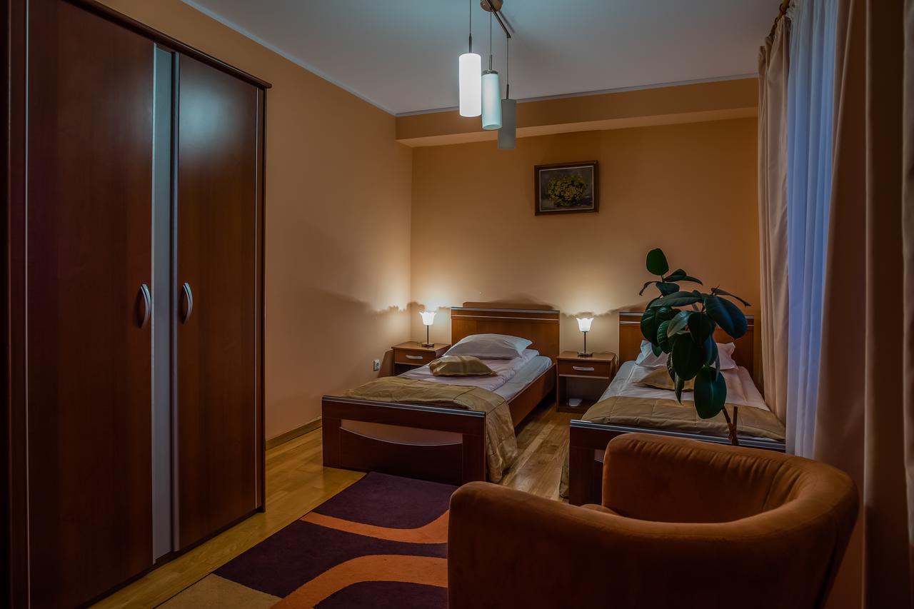 Hotel Maria Rădăuţi Εξωτερικό φωτογραφία